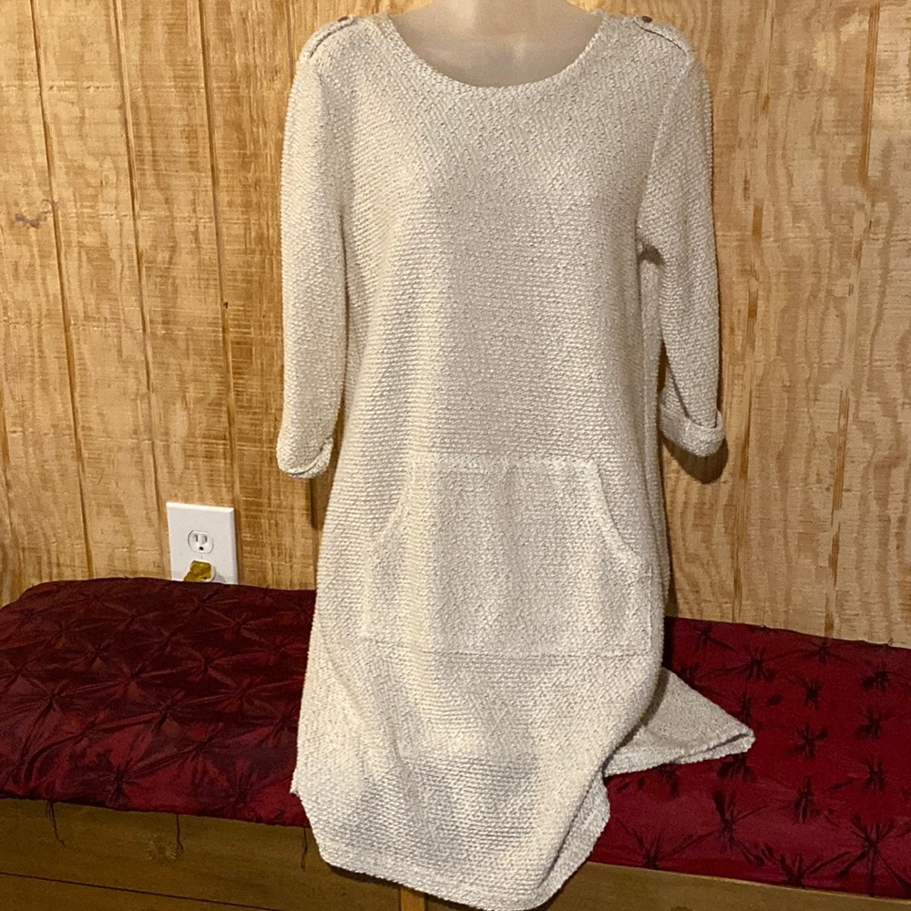 Robert Louis dress